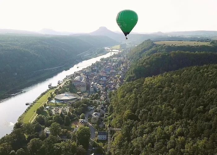 At The Small Baerenstein Appartement